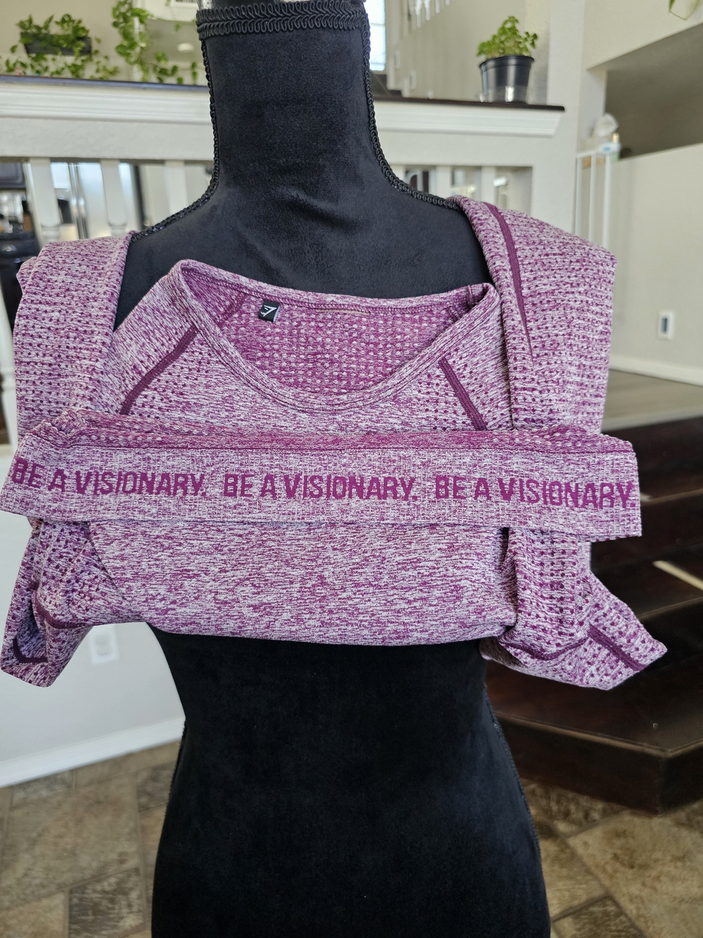 Women's GymShark Vital Seamless Crop-Long Sleeve-Shirt-Small-Plum- Pre Owned - Picture 6 of 13